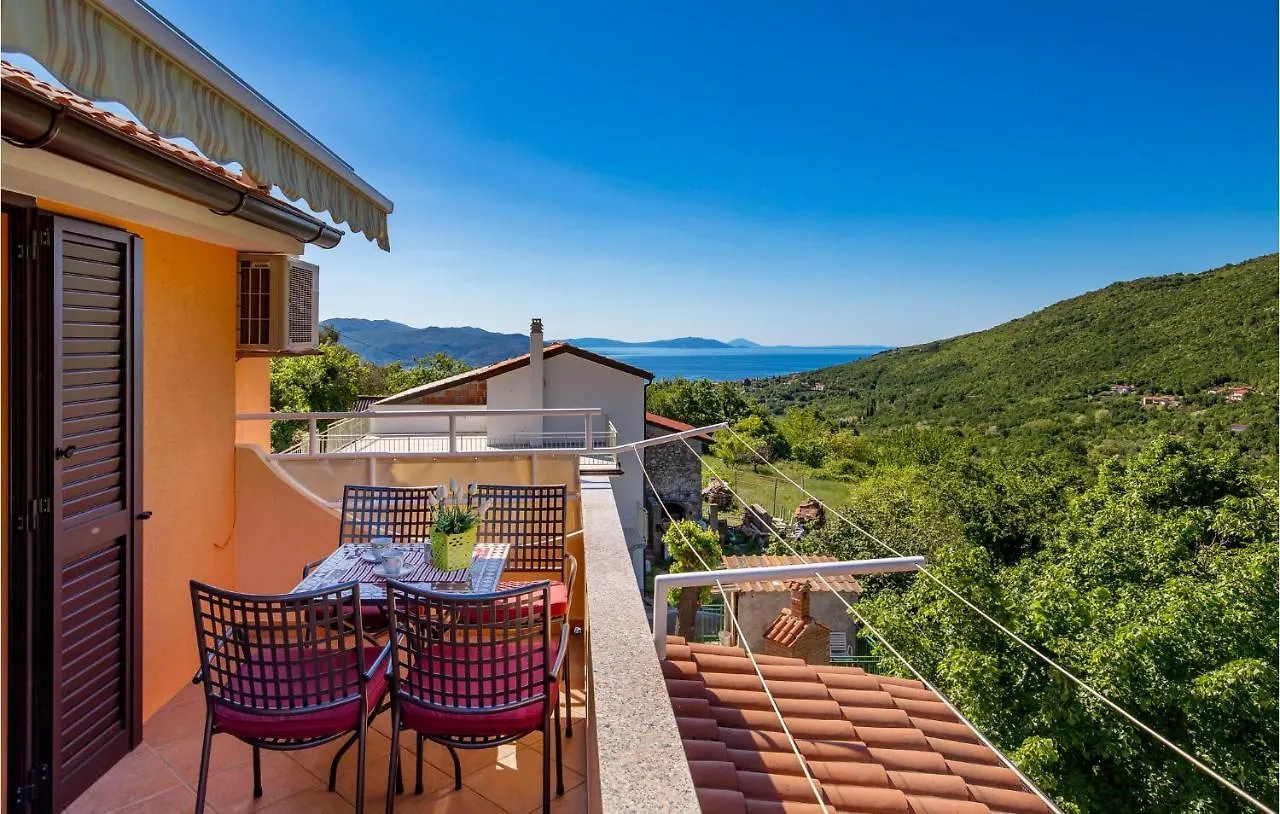 1 Bedroom Beautiful Apartment In Brsec