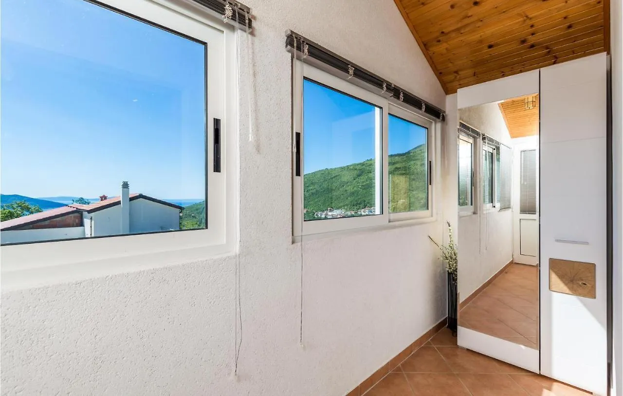 1 Bedroom Beautiful Apartment In Brsec